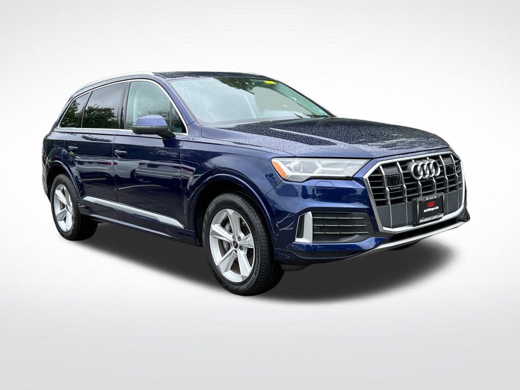 2023 Audi Q7 45 Premium