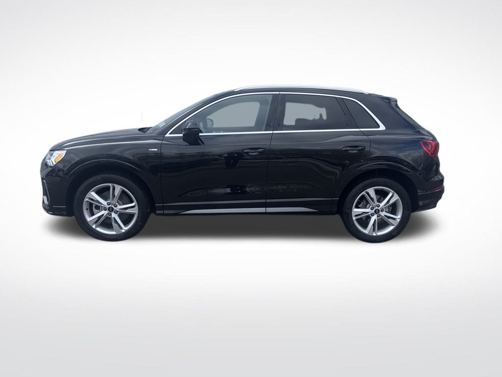 2024 Audi Q3 Premium