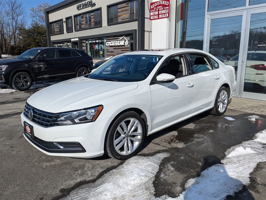 2019 Volkswagen Passat 2.0T Wolfsburg