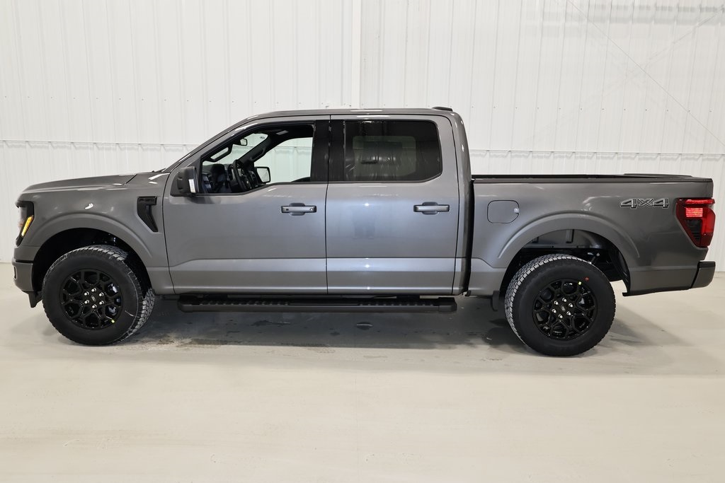 2025 Ford F-150 XLT photo 2