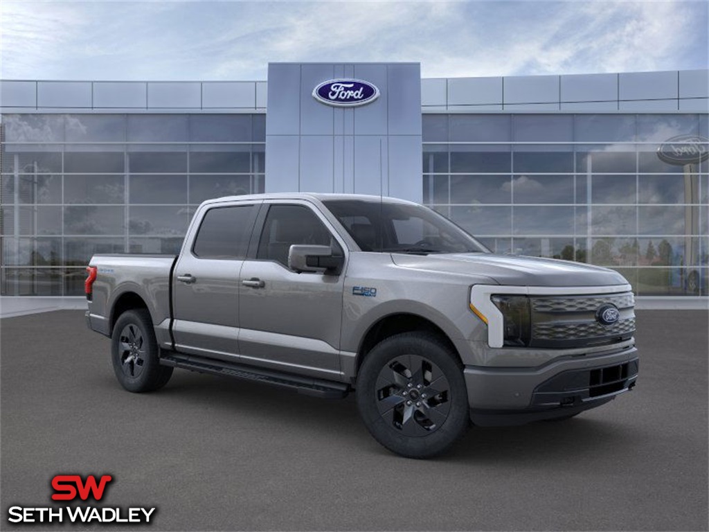 2024 Ford F-150 Lightning LARIAT