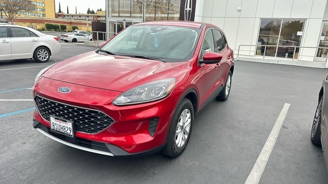 2020 Ford Escape SE