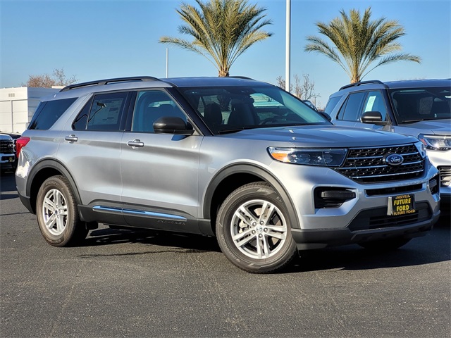 2024 Ford Explorer XLT