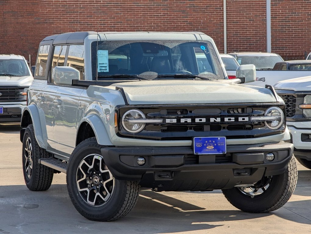 2024 Ford Bronco Outer Banks