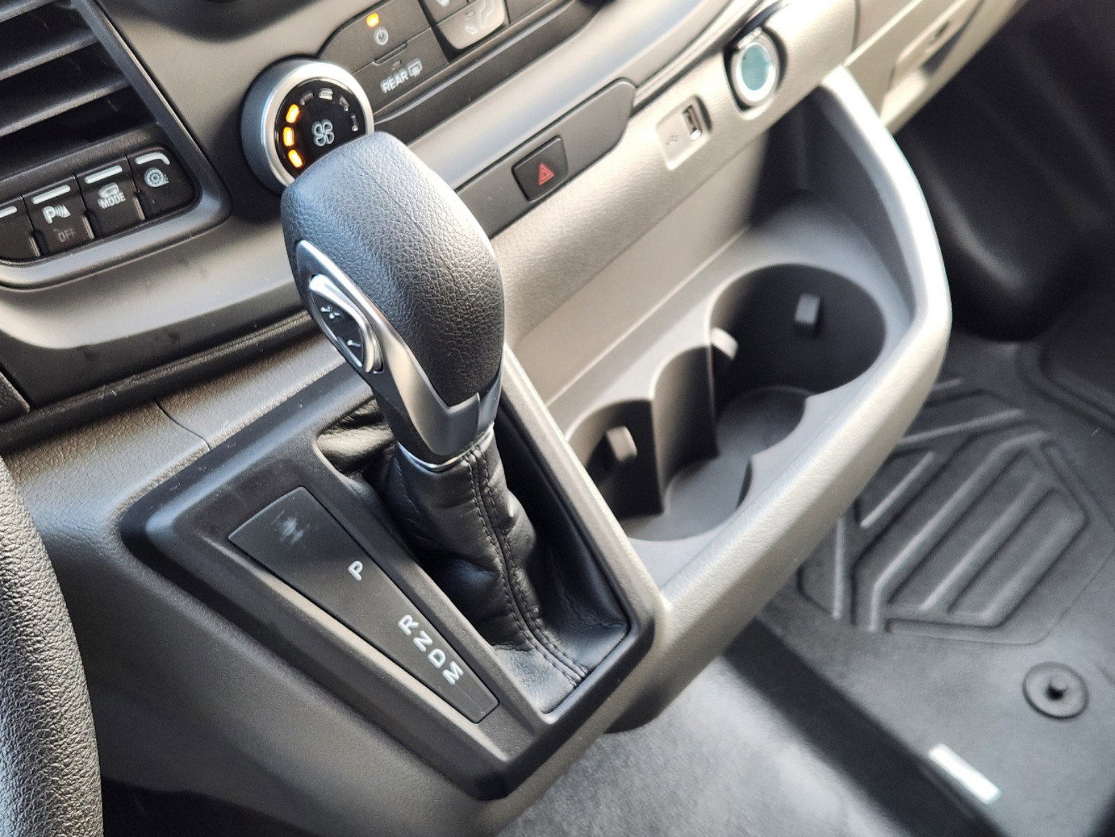 2024 Ford Transit photo 12