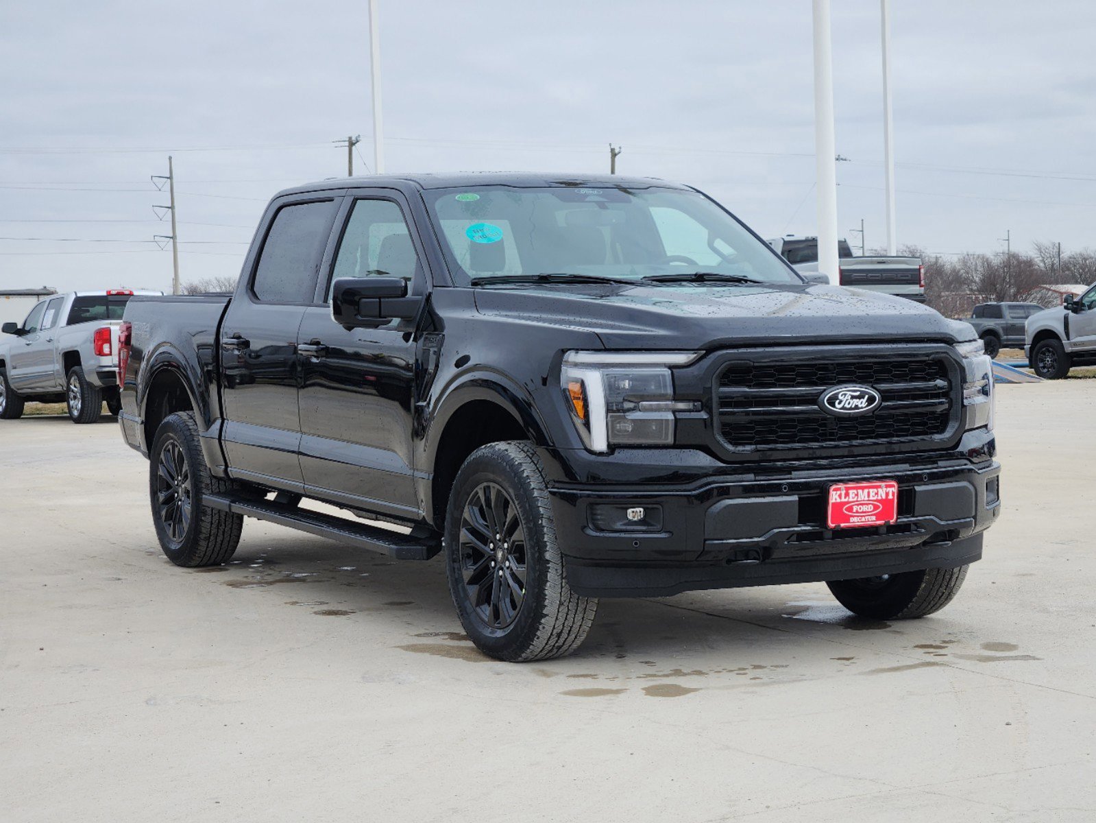 2025 Ford F-150 Lariat photo 2