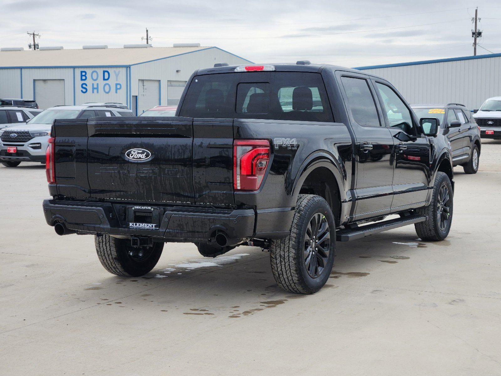 2025 Ford F-150 Lariat photo 4