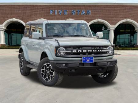 2024 Ford Bronco Outer Banks