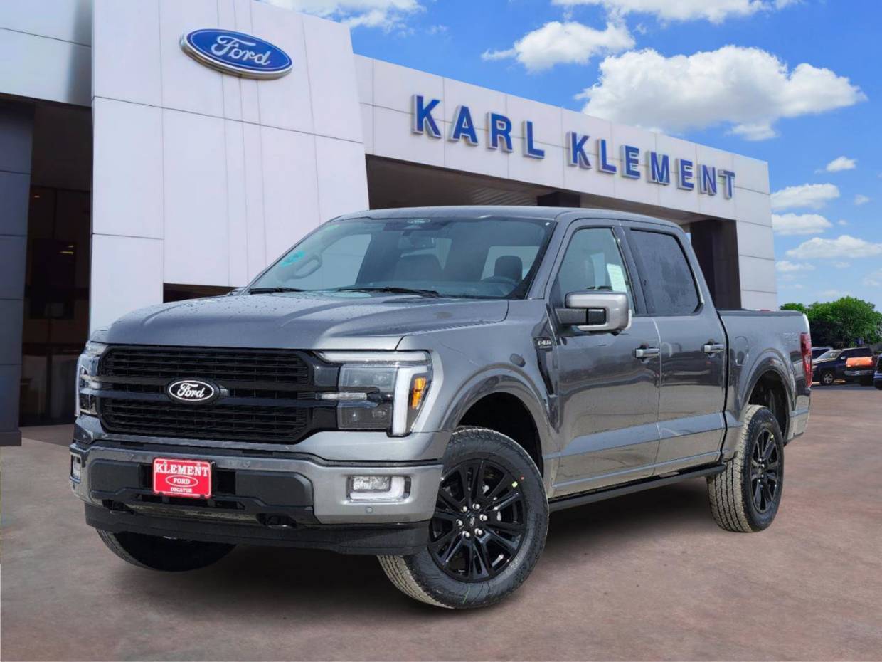 2025 Ford F-150 Platinum's photo