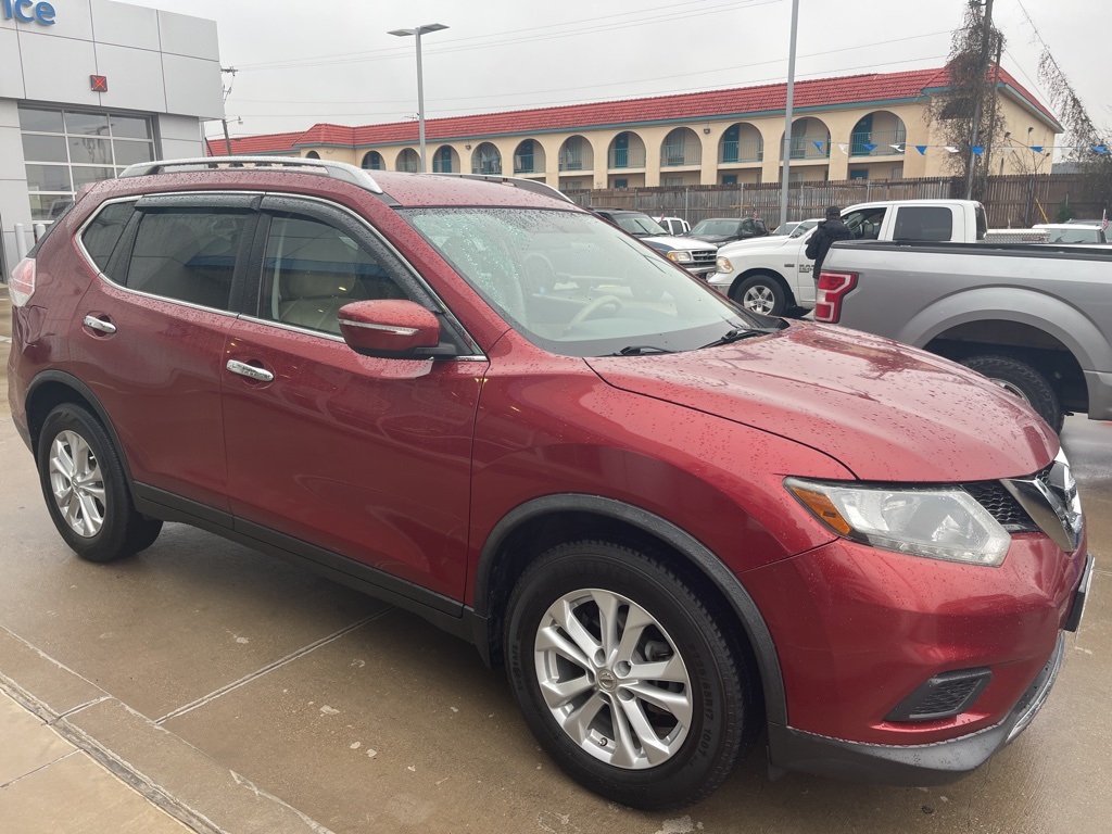 Used 2015 Nissan Rogue SV