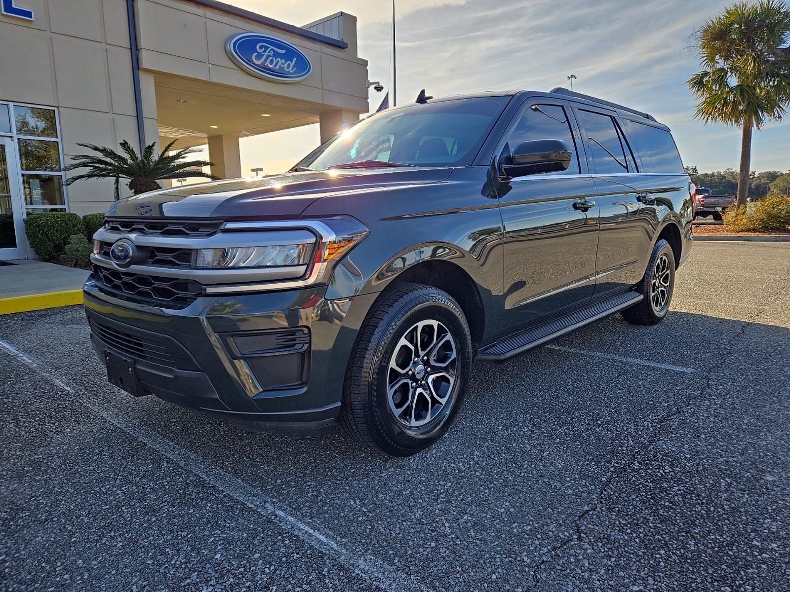 2022 Ford Expedition MAX XLT