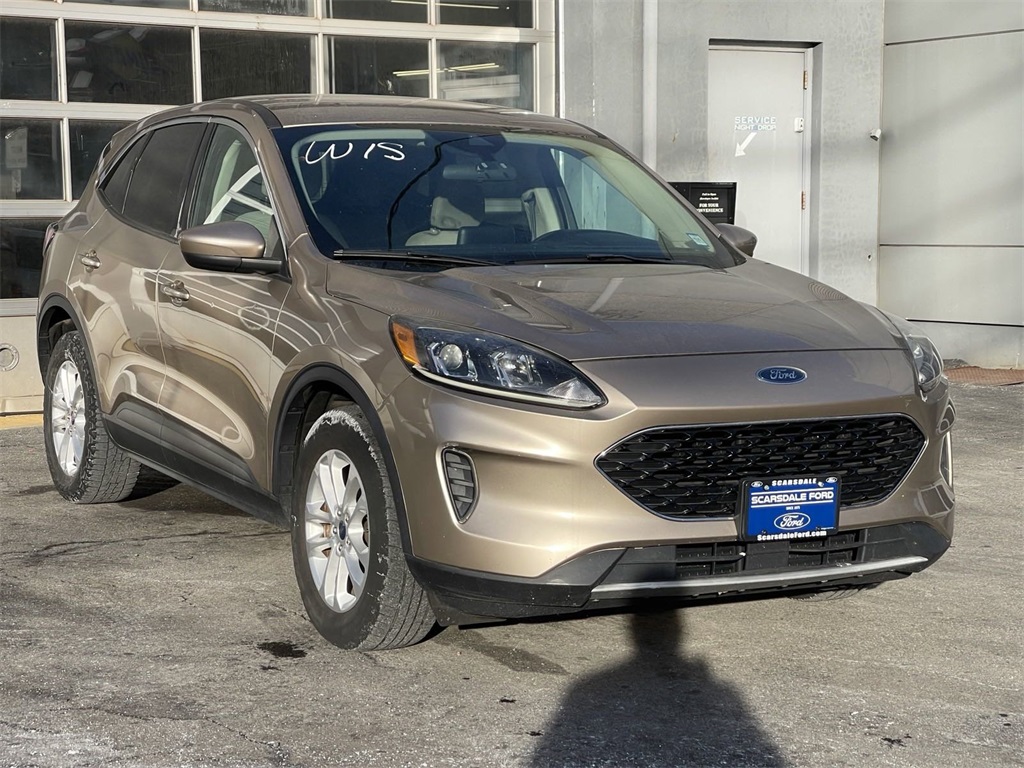 2020 Ford Escape SE