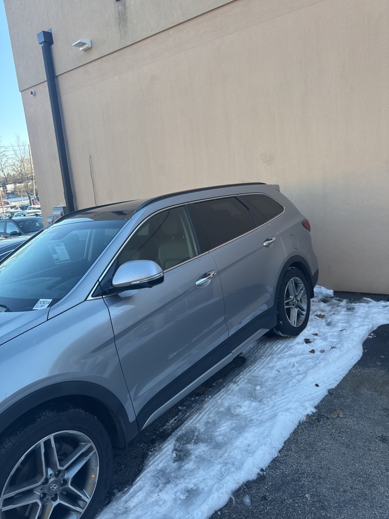 2017 Hyundai Santa Fe Limited Ultimate