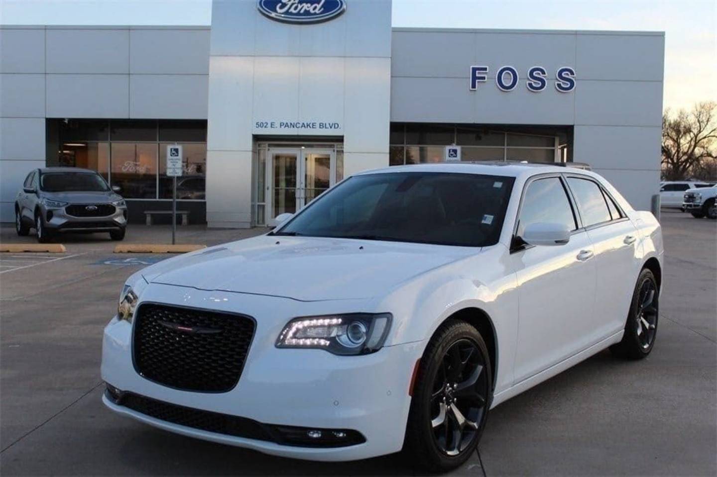 Used 2023 Chrysler 300 S with VIN 2C3CCABG9PH646877 for sale in Liberal, KS