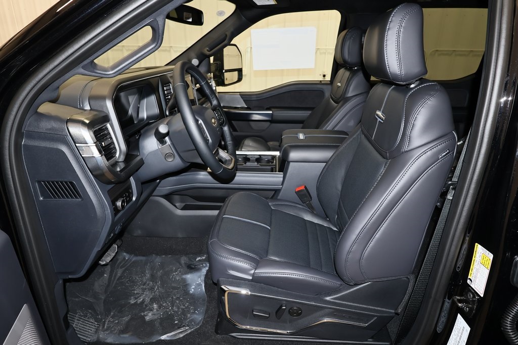2025 Ford F-350 photo 7