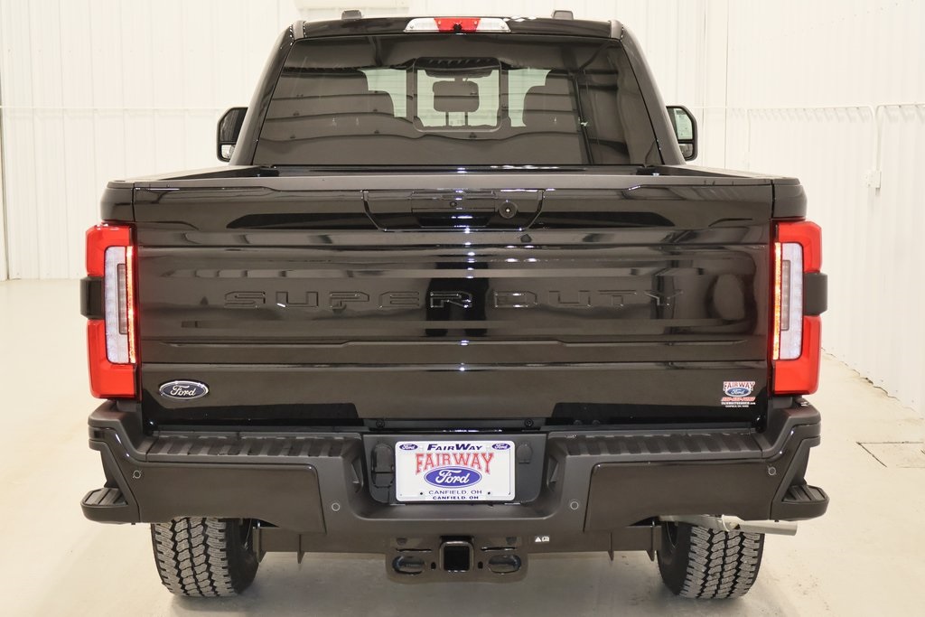 2025 Ford F-350 photo 3