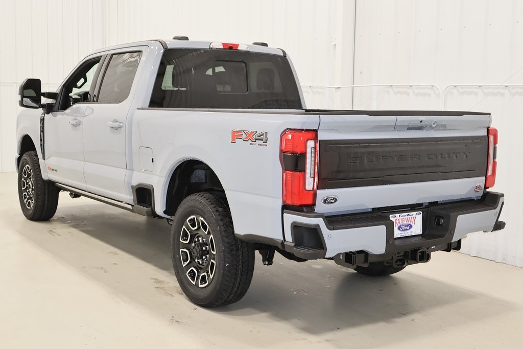2025 Ford F-350 photo 3