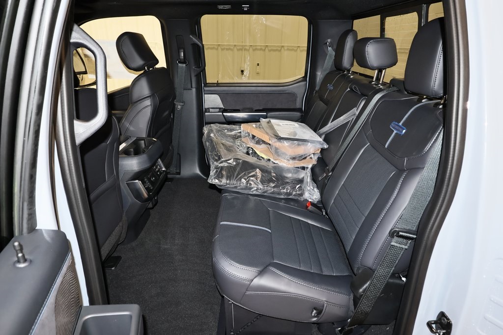 2025 Ford F-350 photo 9
