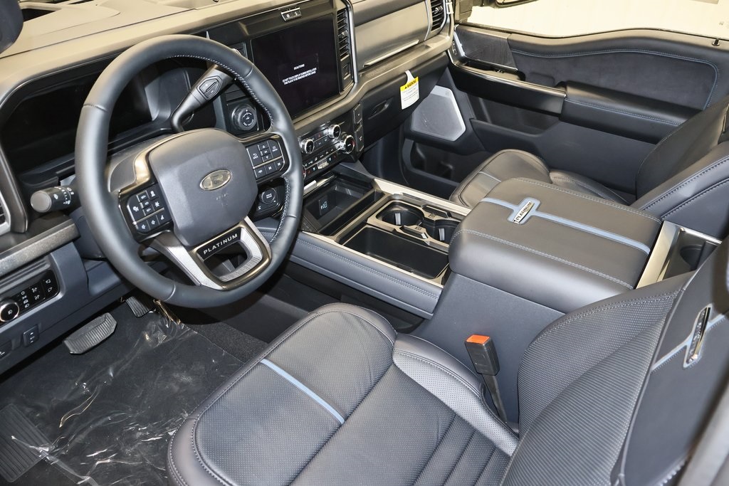 2025 Ford F-350 photo 24