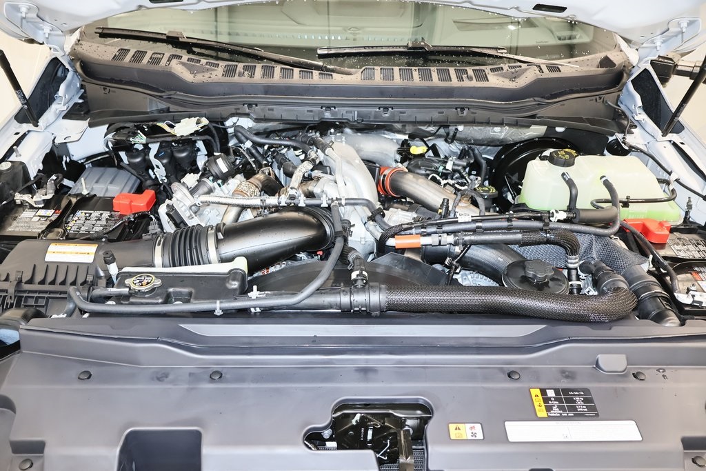 2025 Ford F-350 photo 33