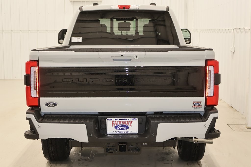 2025 Ford F-350 photo 4