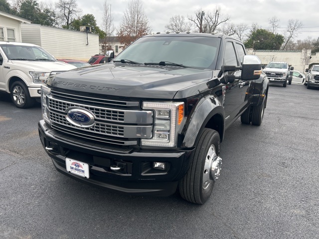 2017 Ford Super Duty F-450 DRW Platinum