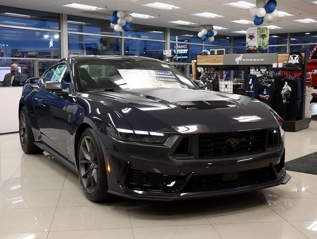 2025 Ford Mustang Dark Horse