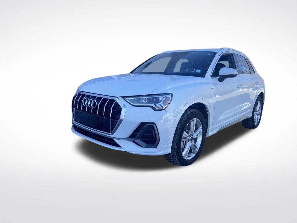 2024 Audi Q3 Premium