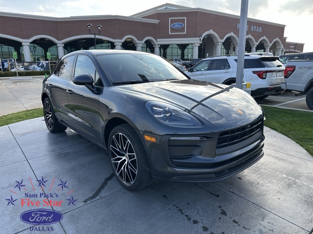 Used 2022 Porsche Macan Base