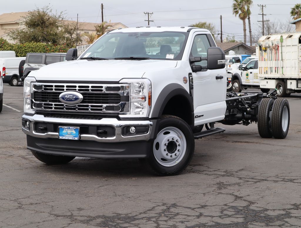 2025 Ford F-550SD XL