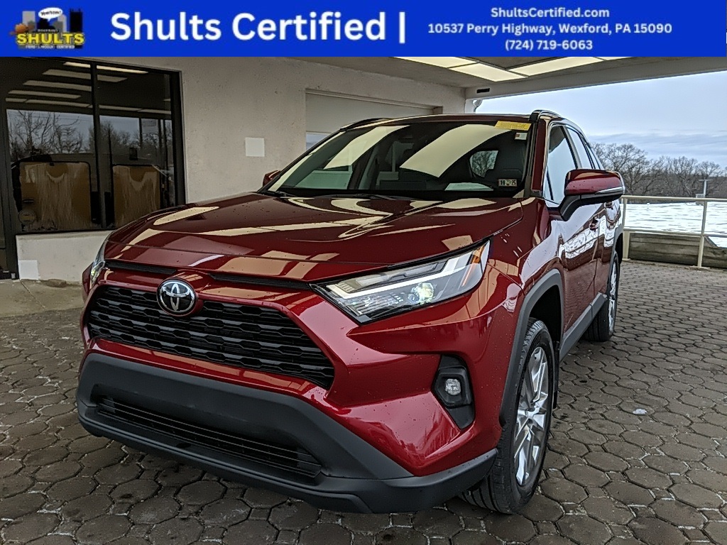 2022 Toyota RAV4 XLE Premium