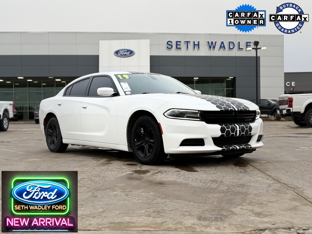 2019 Dodge Charger V6