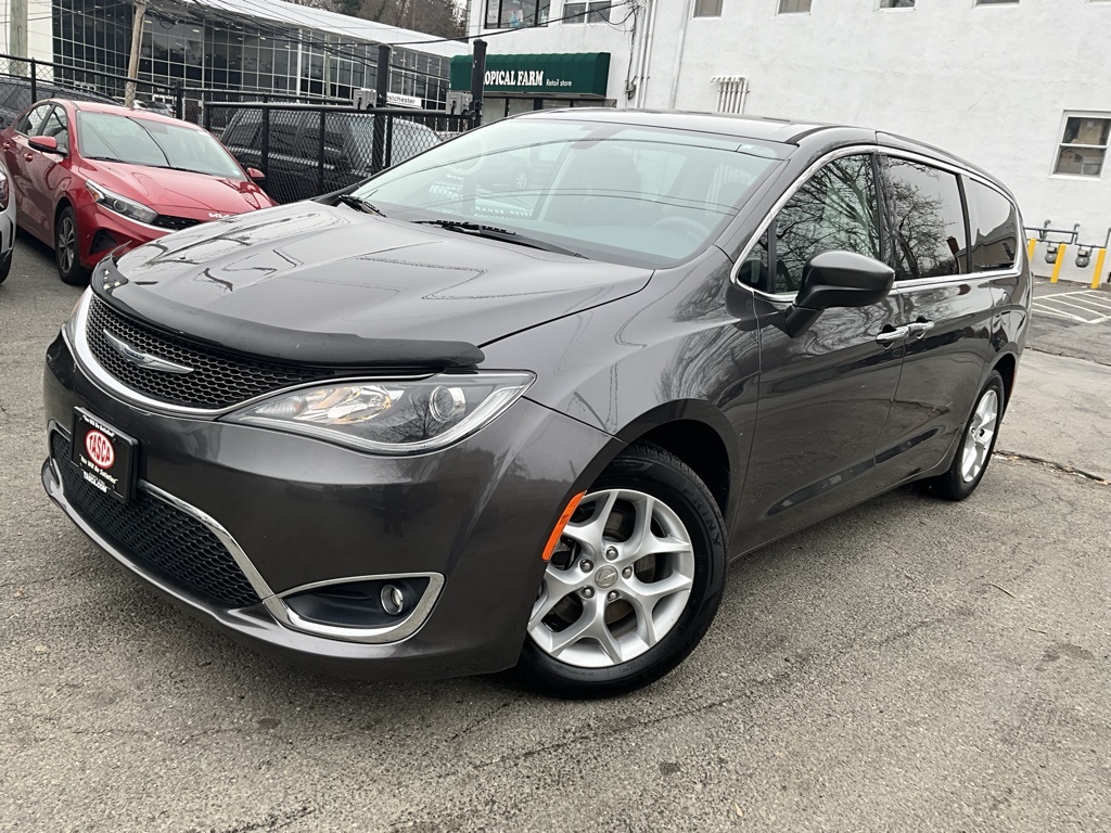 2017 Chrysler Pacifica Touring L