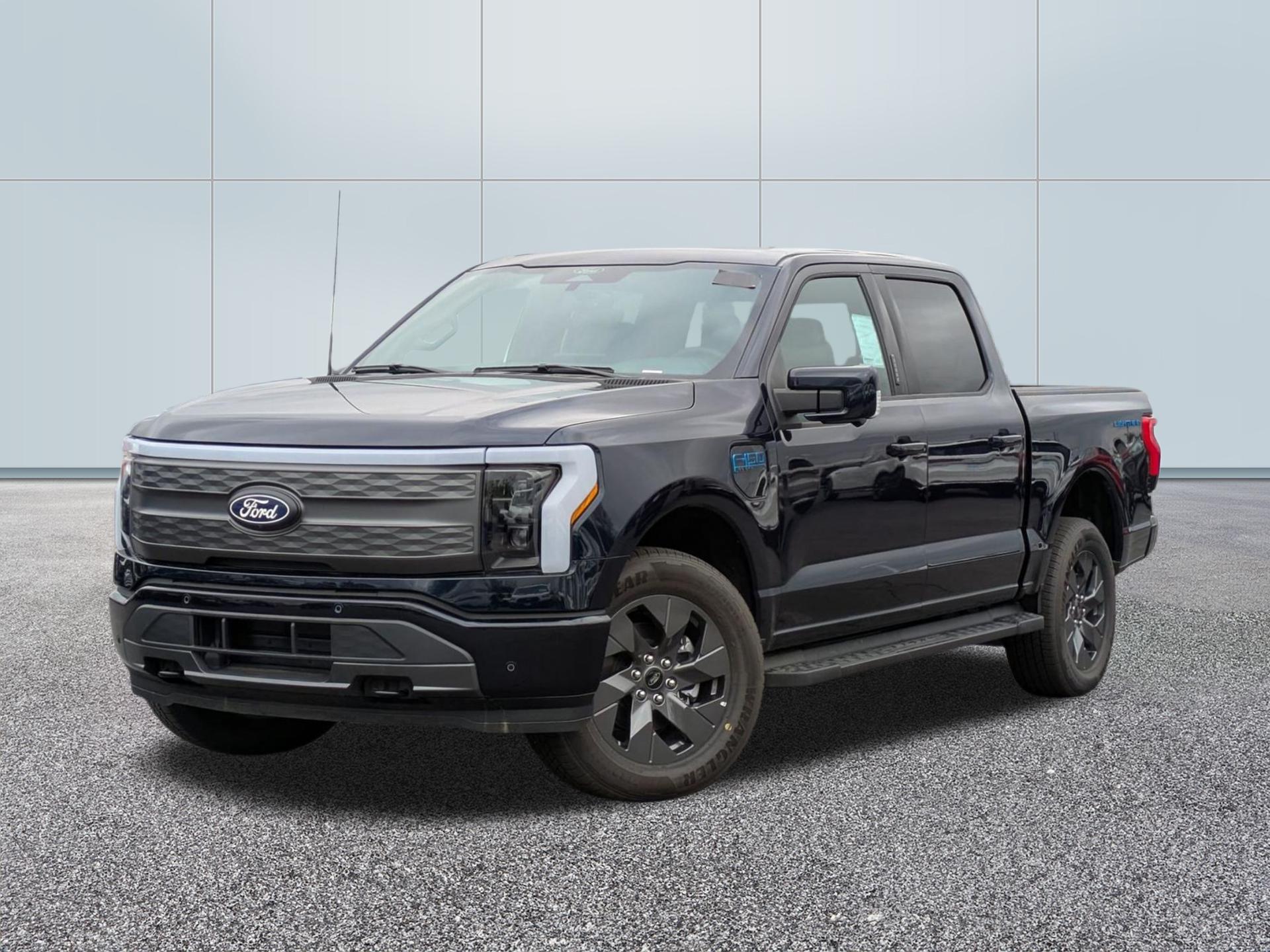 2024 Ford F-150 Lightning LARIAT