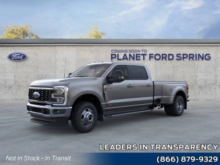 2025 Ford Super Duty F-350 DRW LARIAT 4WD Crew Cab 8' Box