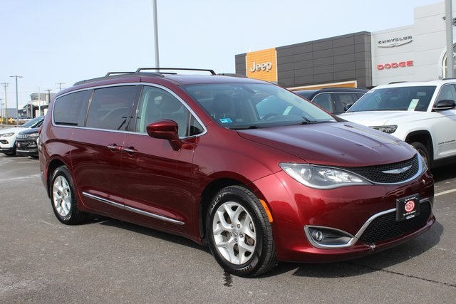 2017 Chrysler Pacifica Touring L