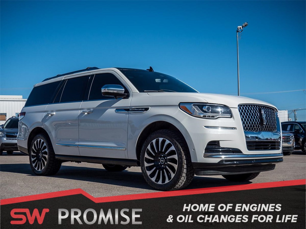 2022 Lincoln Navigator Black Label