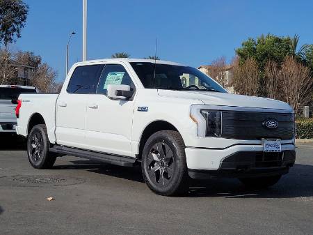 2024 Ford F-150 Lightning LARIAT