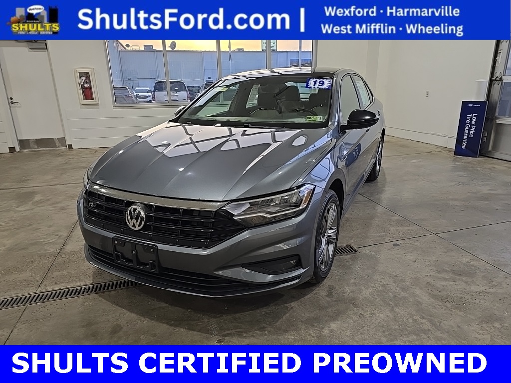 Used 2019 Volkswagen Jetta R-Line with VIN 3VWC57BU5KM065673 for sale in Triadelphia, WV