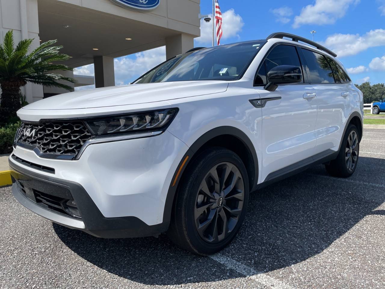 2023 Kia Sorento X-Line EX's photo