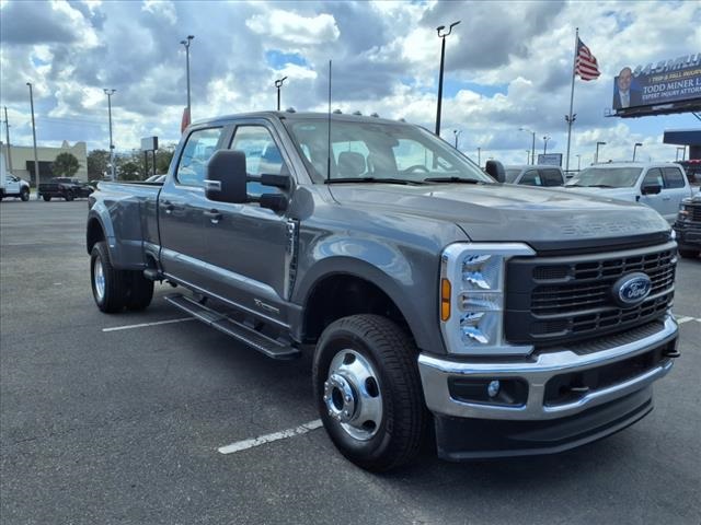 2025 Ford Super Duty F-350 DRW XL