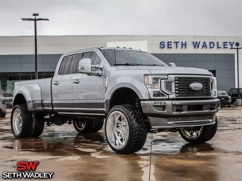 2022 Ford F-350SD LARIAT