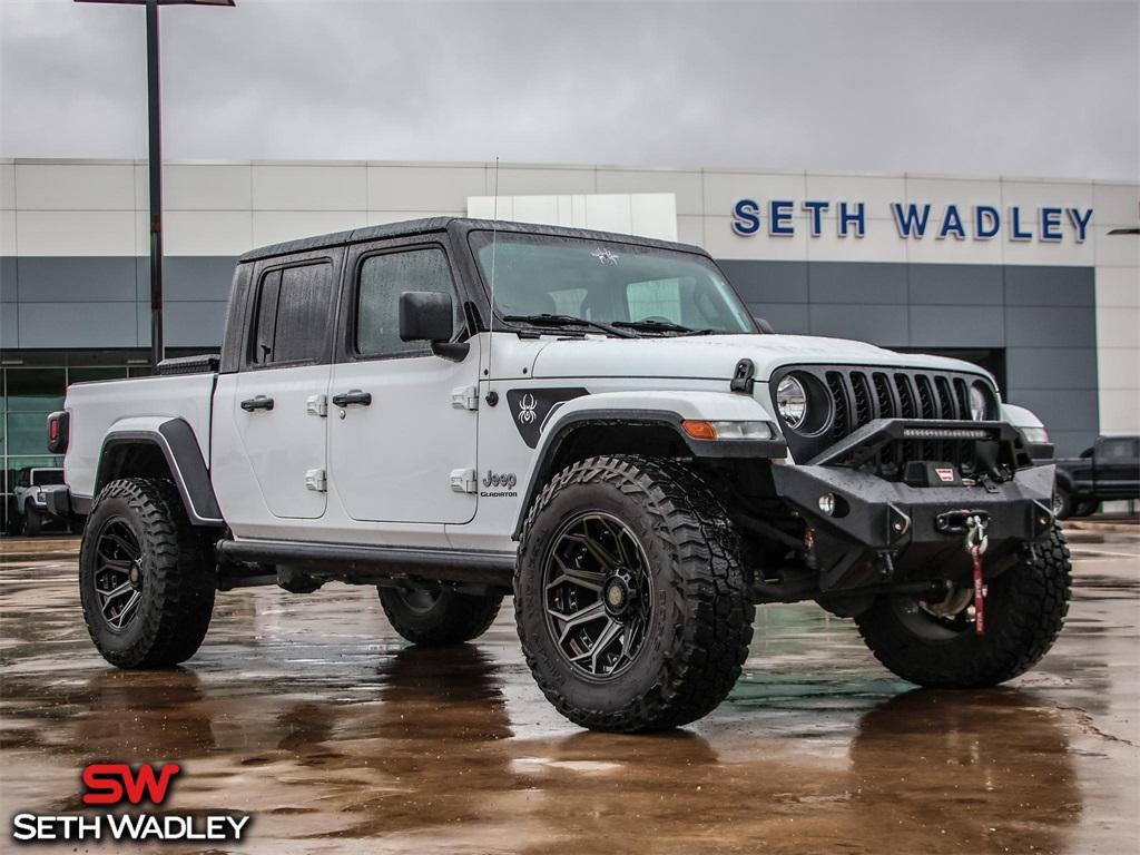 2022 Jeep Gladiator Overland