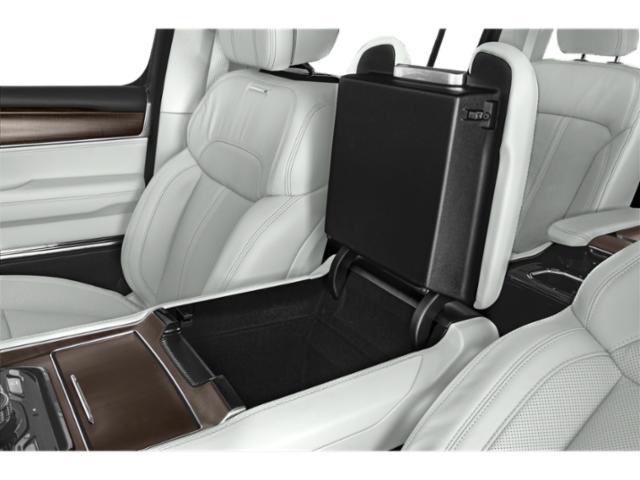 2023 Jeep Grand Wagoneer Base photo 14