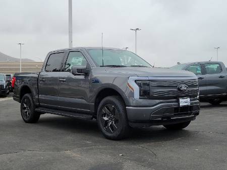 2024 Ford F-150 Lightning LARIAT