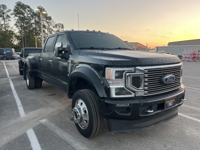 2022 Ford F-450SD Platinum