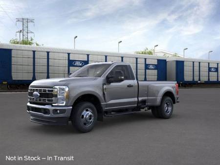 2025 Ford Super Duty F-350 DRW XLT