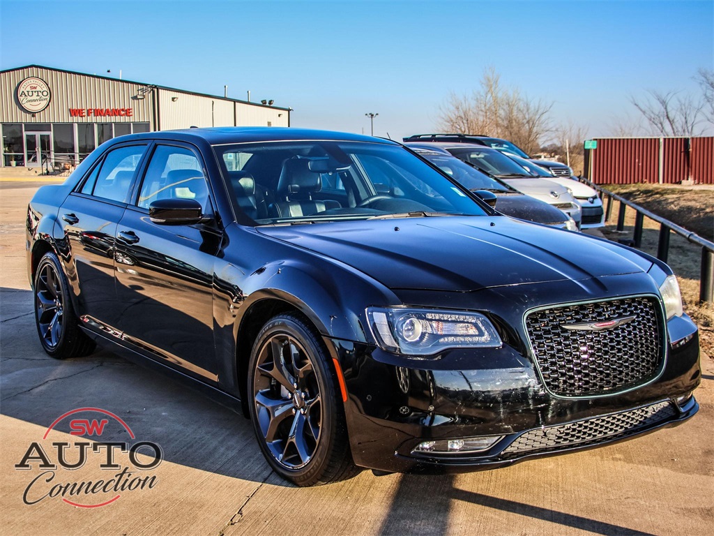 2023 Chrysler 300 S