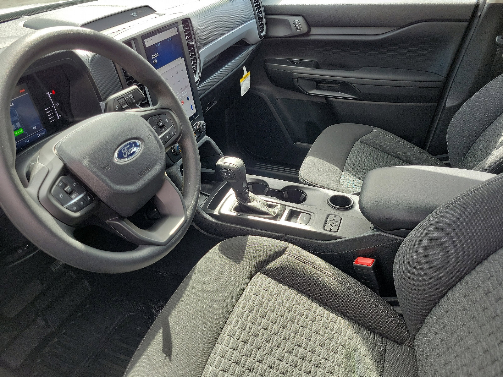 2024 Ford Ranger XL photo 3