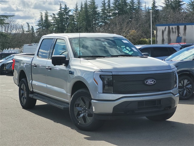 2024 Ford F-150 Lightning XLT